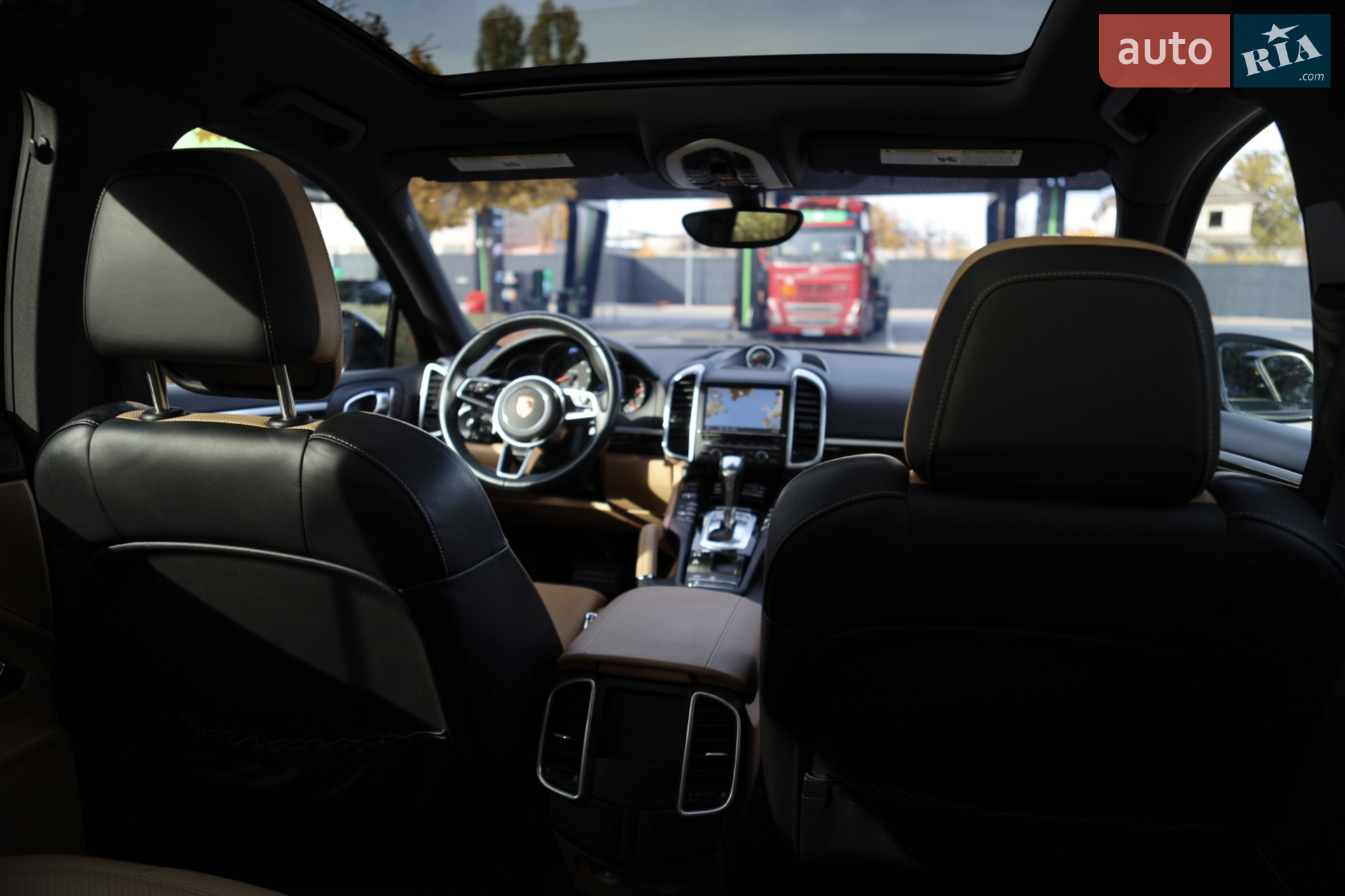 2015 Porsche Cayenne - мініатюра 21