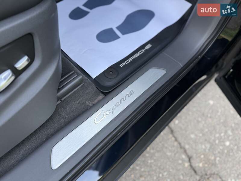 Позашляховик / Кросовер Porsche Cayenne 2018 в Дніпрі фото 12 Позашляховик / Кросовер Porsche Cayenne 2018 в Дніпрі