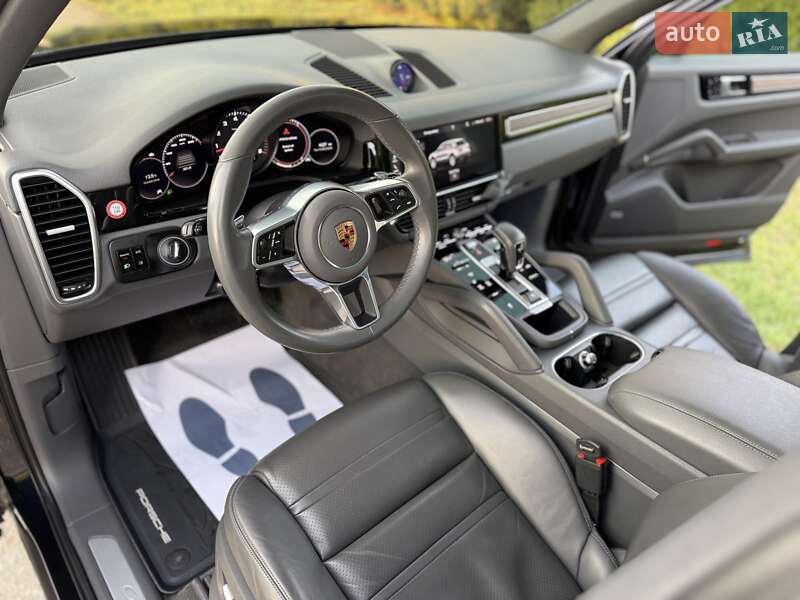 Позашляховик / Кросовер Porsche Cayenne 2018 в Дніпрі фото 18 Позашляховик / Кросовер Porsche Cayenne 2018 в Дніпрі
