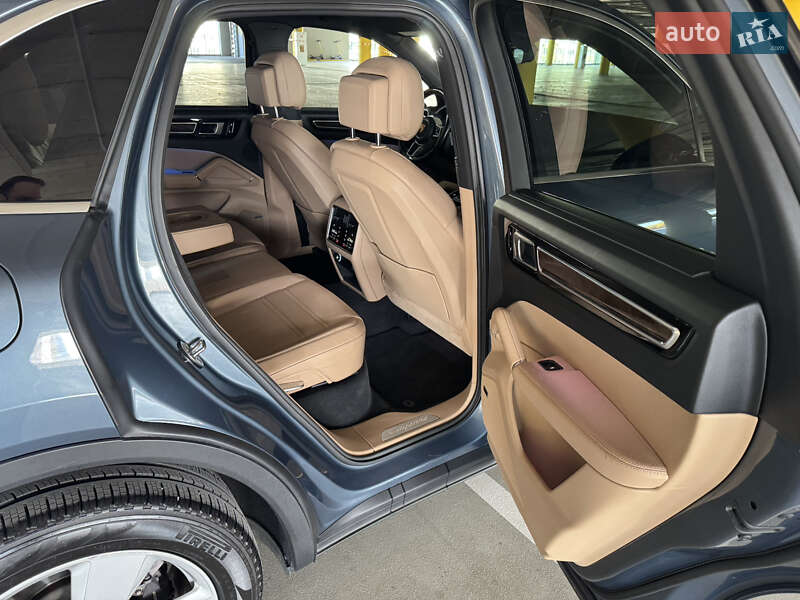 Позашляховик / Кросовер Porsche Cayenne 2018 в Києві фото 16 Позашляховик / Кросовер Porsche Cayenne 2018 в Києві
