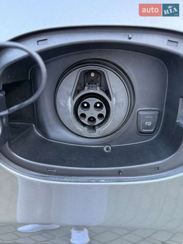 Позашляховик / Кросовер Porsche Cayenne 2015 в Малині фото 38 Позашляховик / Кросовер Porsche Cayenne 2015 в Малині