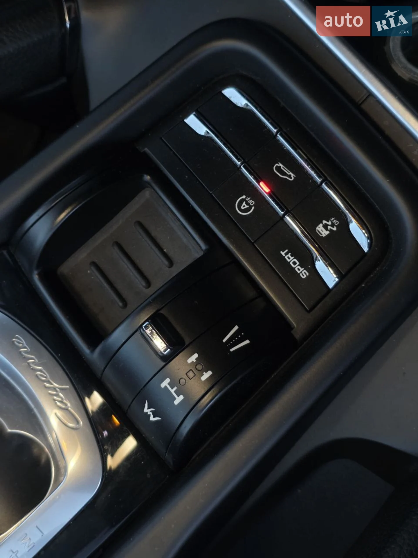 2011 Porsche Cayenne - мініатюра 36