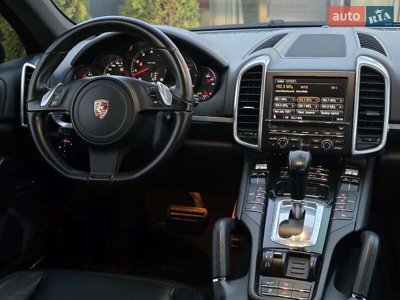 Позашляховик / Кросовер Porsche Cayenne 2011 в Тернополі