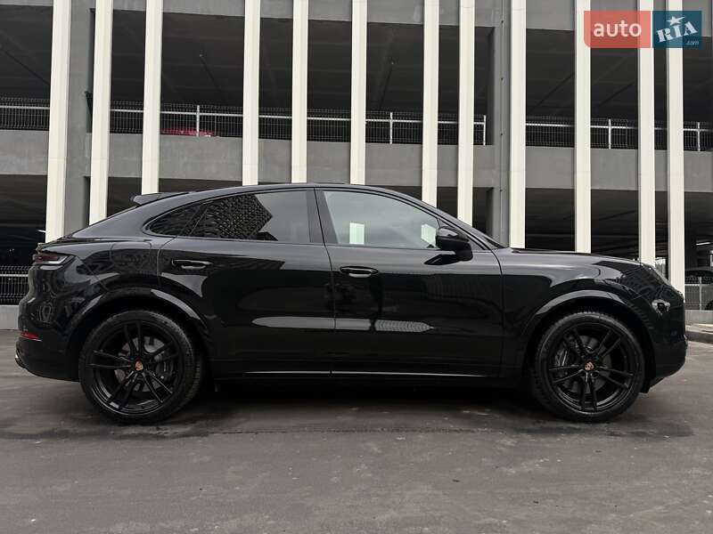 Внедорожник / Кроссовер Porsche Cayenne 2024 в Киеве