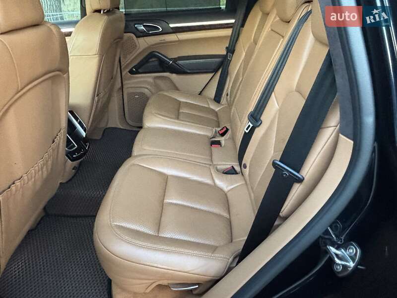 Позашляховик / Кросовер Porsche Cayenne 2015 в Києві фото 26 Позашляховик / Кросовер Porsche Cayenne 2015 в Києві