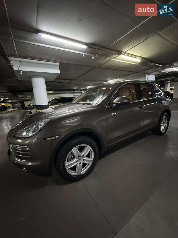 Внедорожник / Кроссовер Porsche Cayenne 2013 в Киеве фото 21 Внедорожник / Кроссовер Porsche Cayenne 2013 в Киеве