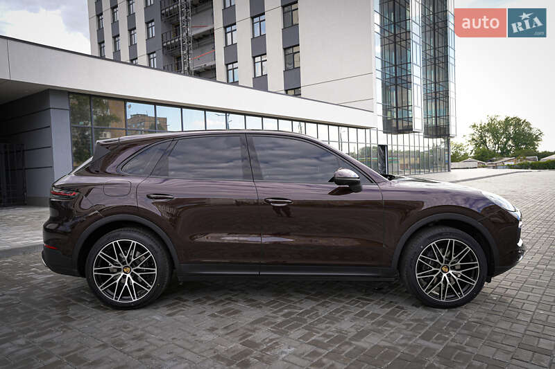 Внедорожник / Кроссовер Porsche Cayenne 2019 в Днепре
