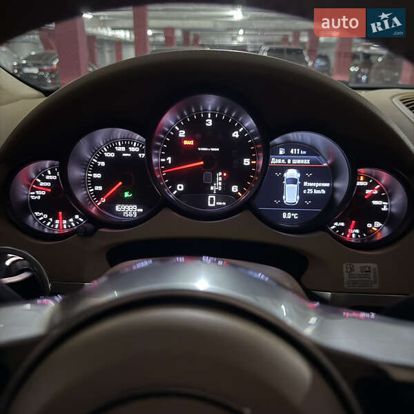 Внедорожник / Кроссовер Porsche Cayenne 2014 в Днепре