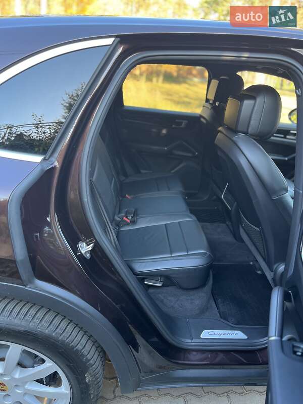 Внедорожник / Кроссовер Porsche Cayenne 2018 в Львове фото 17 Внедорожник / Кроссовер Porsche Cayenne 2018 в Львове