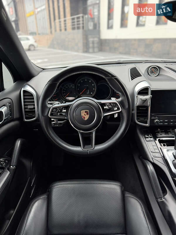 Внедорожник / Кроссовер Porsche Cayenne 2017 в Виннице фото 15 Внедорожник / Кроссовер Porsche Cayenne 2017 в Виннице