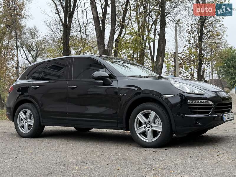 Позашляховик / Кросовер Porsche Cayenne 2011 в Кам'янському фото 11 Позашляховик / Кросовер Porsche Cayenne 2011 в Кам'янському