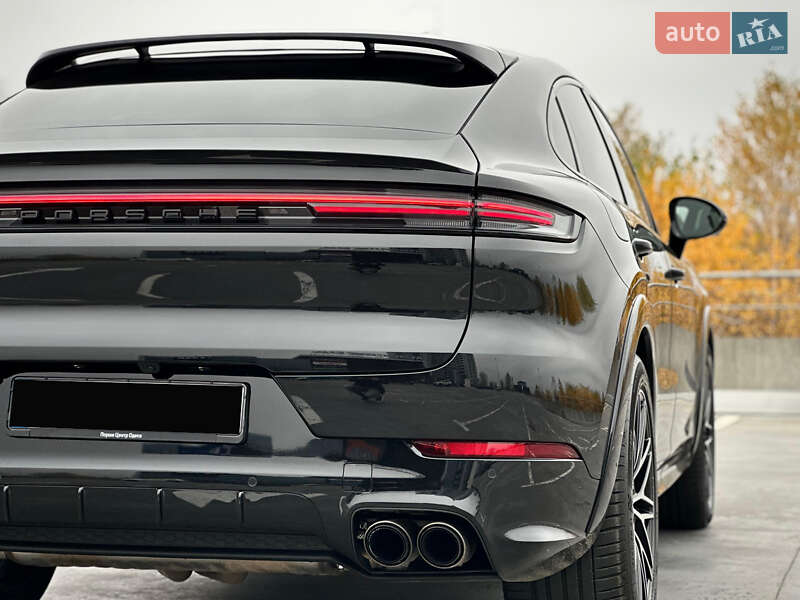 Позашляховик / Кросовер Porsche Cayenne 2024 в Києві
