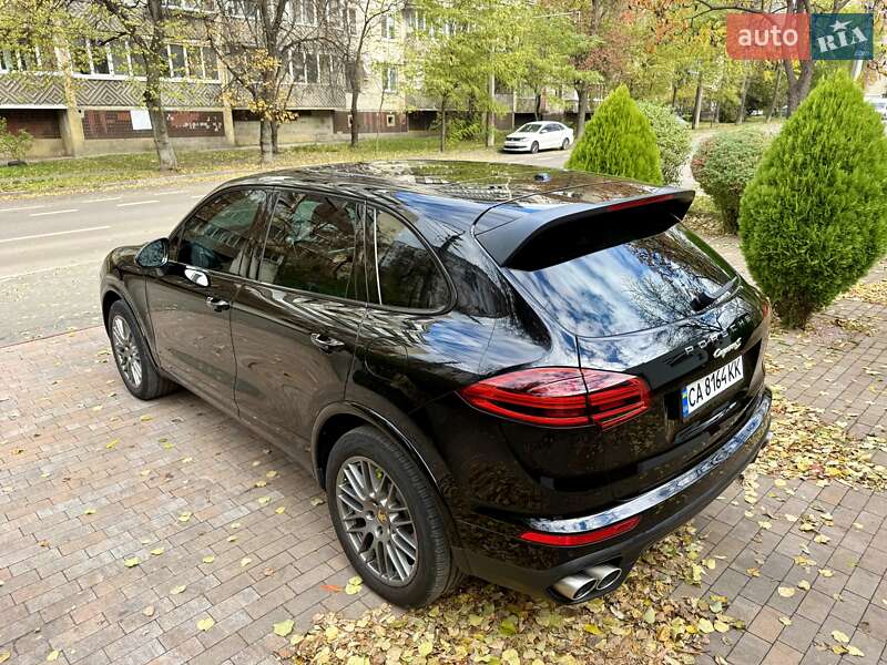 Внедорожник / Кроссовер Porsche Cayenne 2016 в Киеве фото 20 Внедорожник / Кроссовер Porsche Cayenne 2016 в Киеве