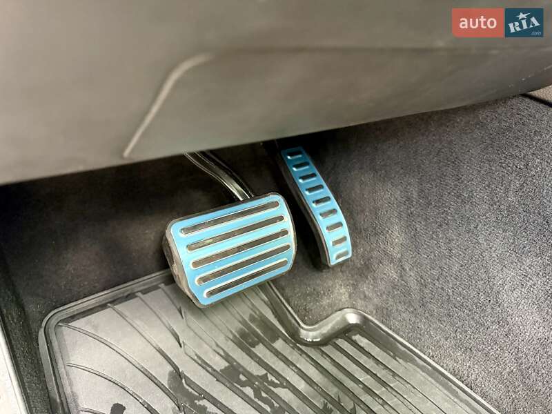 Внедорожник / Кроссовер Porsche Cayenne 2016 в Киеве фото 67 Внедорожник / Кроссовер Porsche Cayenne 2016 в Киеве