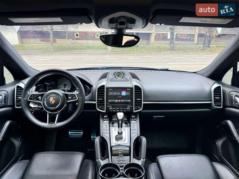 Внедорожник / Кроссовер Porsche Cayenne 2016 в Киеве фото 71 Внедорожник / Кроссовер Porsche Cayenne 2016 в Киеве