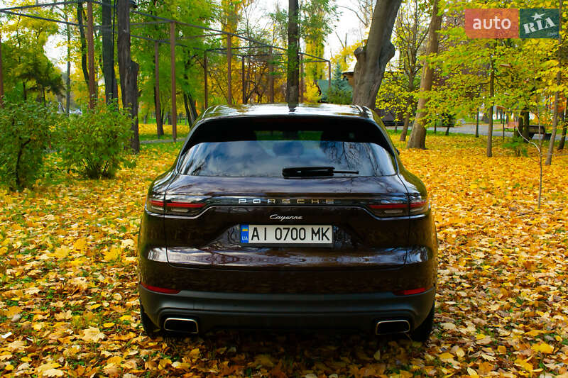 Внедорожник / Кроссовер Porsche Cayenne 2018 в Киеве