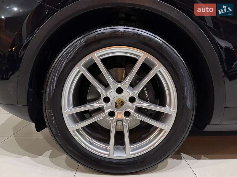 Внедорожник / Кроссовер Porsche Cayenne 2019 в Одессе