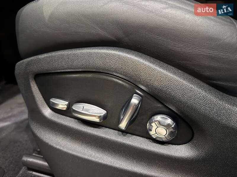 Внедорожник / Кроссовер Porsche Cayenne 2019 в Одессе