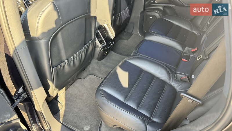 Позашляховик / Кросовер Porsche Cayenne 2010 в Дніпрі