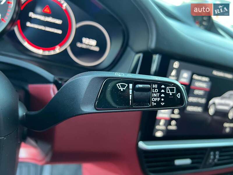 Позашляховик / Кросовер Porsche Cayenne 2019 в Львові