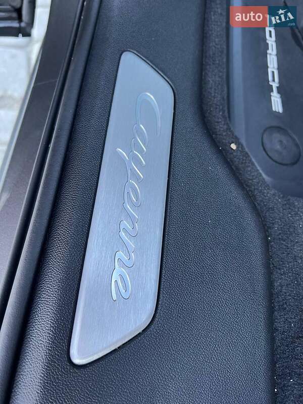 Позашляховик / Кросовер Porsche Cayenne 2019 в Львові