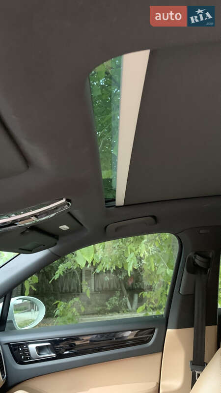 Внедорожник / Кроссовер Porsche Cayenne 2018 в Киеве