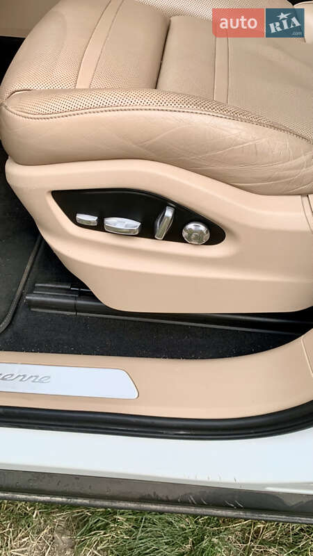 Внедорожник / Кроссовер Porsche Cayenne 2018 в Киеве