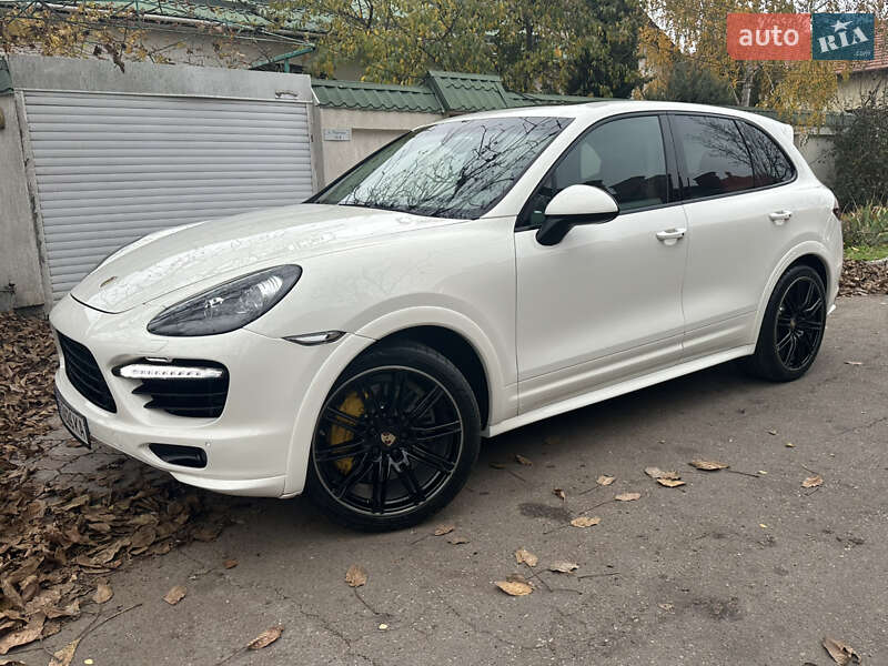 Porsche Cayenne 2011 Porsche Cayenne 2011