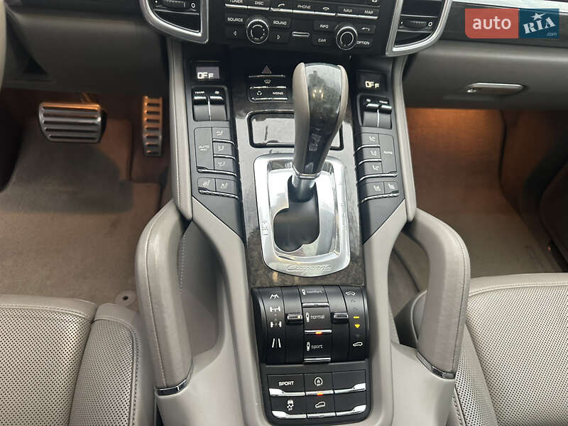 Внедорожник / Кроссовер Porsche Cayenne 2011 в Одессе фото 21 Внедорожник / Кроссовер Porsche Cayenne 2011 в Одессе