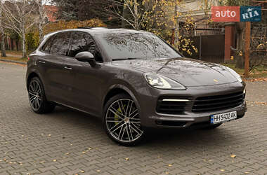 Внедорожник / Кроссовер Porsche Cayenne 2018 в Одессе