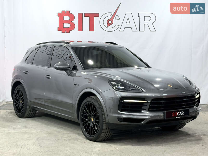 Позашляховик / Кросовер Porsche Cayenne 2019 в Одесі