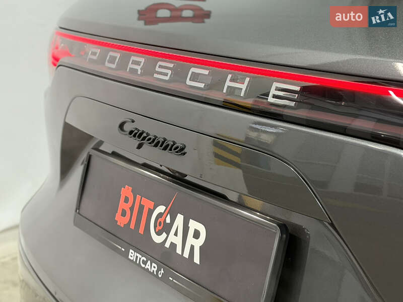 Позашляховик / Кросовер Porsche Cayenne 2019 в Одесі