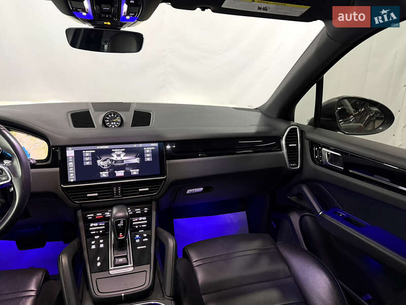 Позашляховик / Кросовер Porsche Cayenne 2019 в Одесі