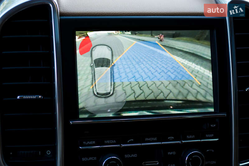 Позашляховик / Кросовер Porsche Cayenne 2012 в Івано-Франківську