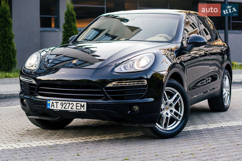 Позашляховик / Кросовер Porsche Cayenne 2012 в Івано-Франківську