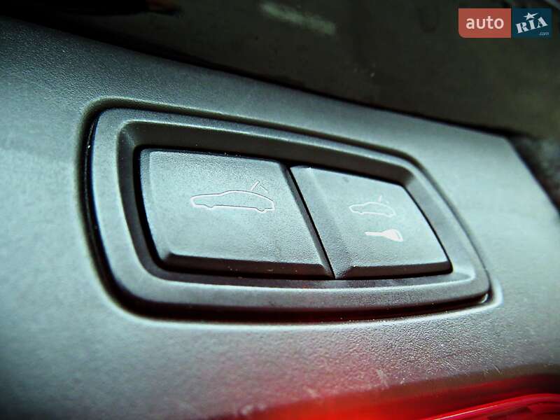 Позашляховик / Кросовер Porsche Cayenne 2017 в Черкасах