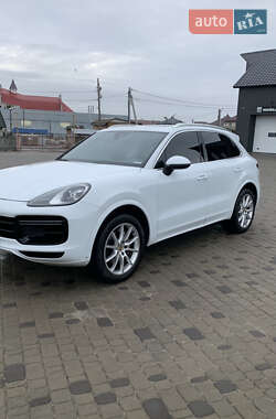 Внедорожник / Кроссовер Porsche Cayenne 2018 в Киеве