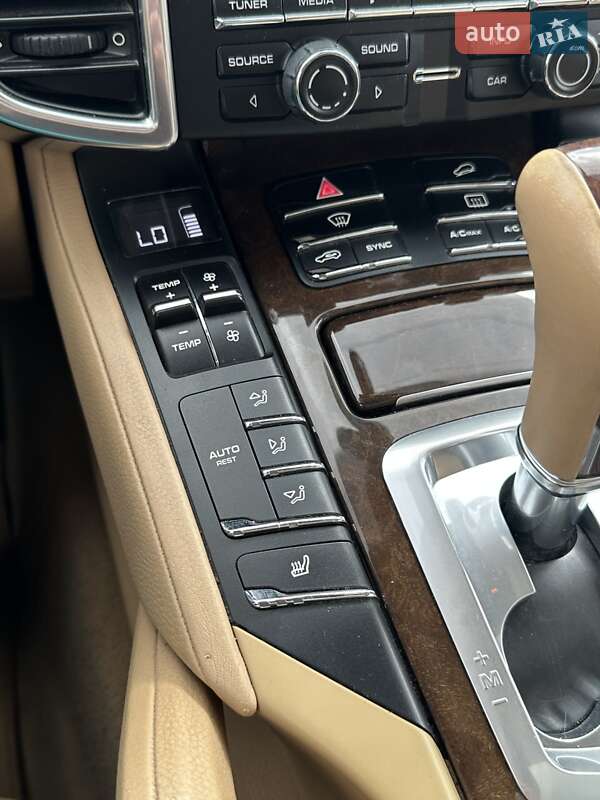 Позашляховик / Кросовер Porsche Cayenne 2014 в Білогородці фото 25 Позашляховик / Кросовер Porsche Cayenne 2014 в Білогородці