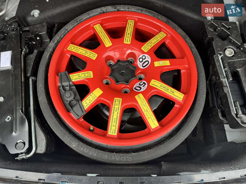 Позашляховик / Кросовер Porsche Cayenne 2015 в Самборі