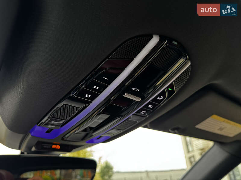 Внедорожник / Кроссовер Porsche Cayenne 2019 в Киеве