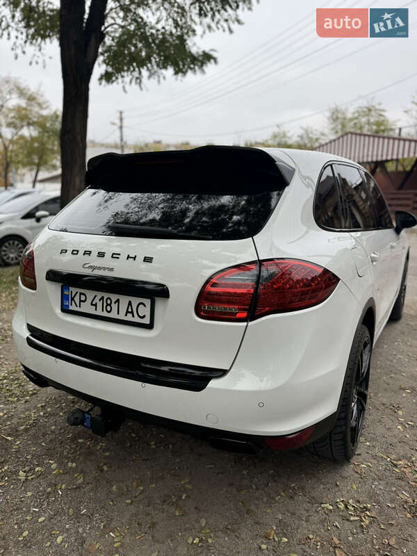 Внедорожник / Кроссовер Porsche Cayenne 2012 в Днепре