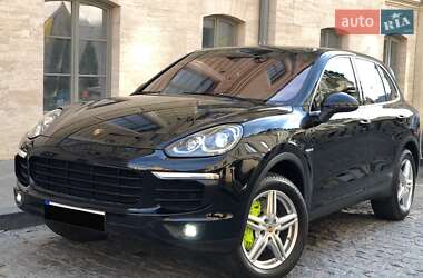 Позашляховик / Кросовер Porsche Cayenne 2015 в Одесі