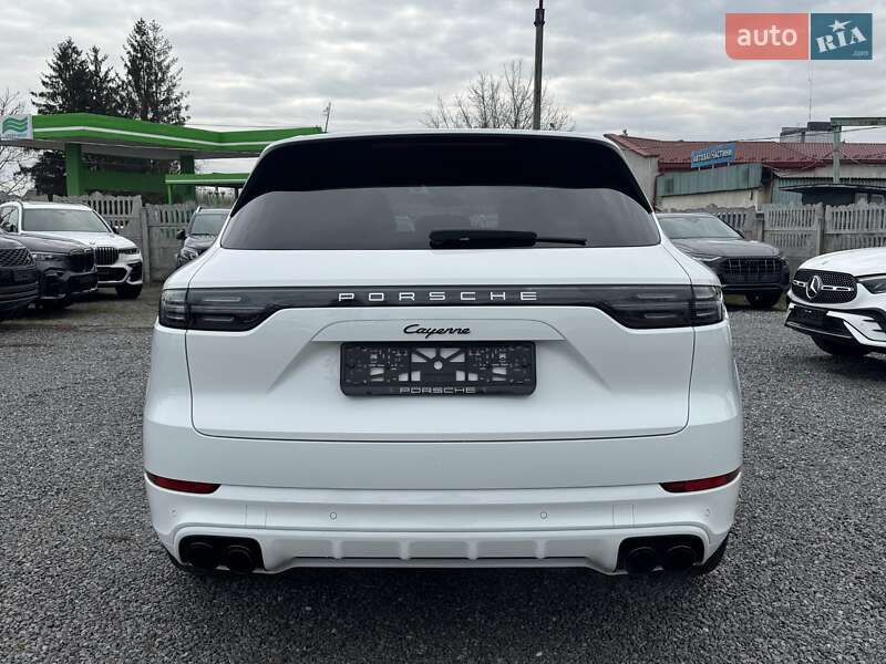 Внедорожник / Кроссовер Porsche Cayenne 2018 в Тернополе