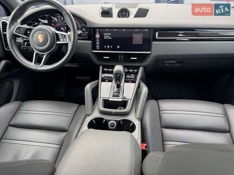 Внедорожник / Кроссовер Porsche Cayenne 2018 в Тернополе
