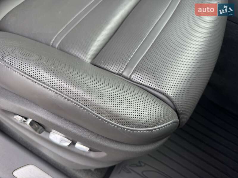 Внедорожник / Кроссовер Porsche Cayenne 2018 в Тернополе