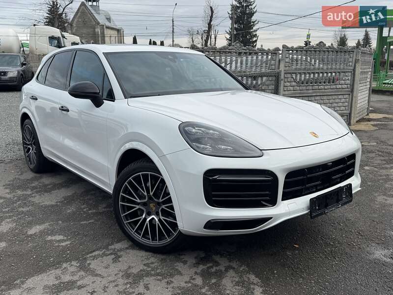 Внедорожник / Кроссовер Porsche Cayenne 2018 в Тернополе