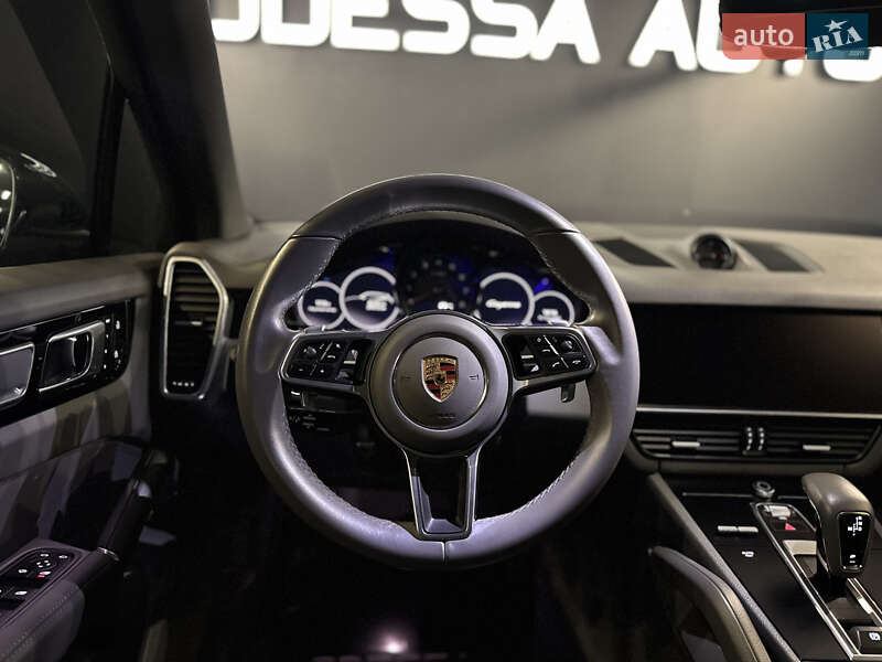 Позашляховик / Кросовер Porsche Cayenne 2022 в Одесі
