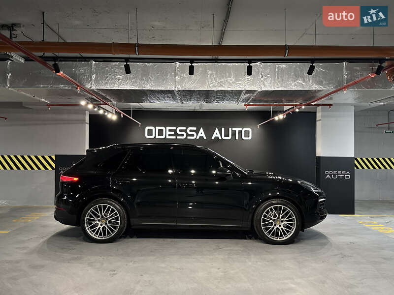 Позашляховик / Кросовер Porsche Cayenne 2022 в Одесі