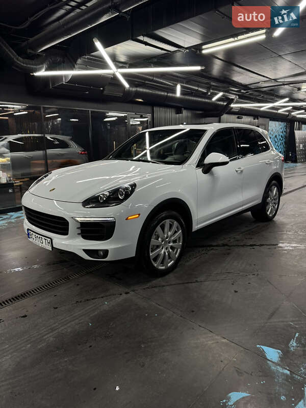 Позашляховик / Кросовер Porsche Cayenne 2014 в Києві
