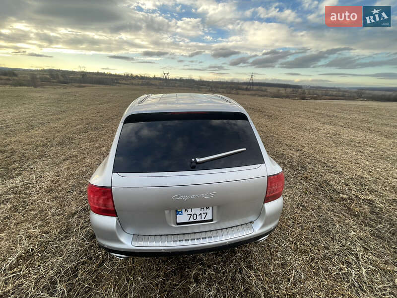 Внедорожник / Кроссовер Porsche Cayenne 2004 в Ивано-Франковске